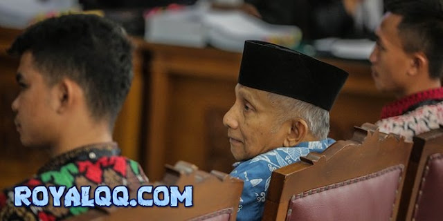 Usai Amien Rais Bersaksi, Ratna Sarumpaet Minta Maaf Sudah Buat Susah