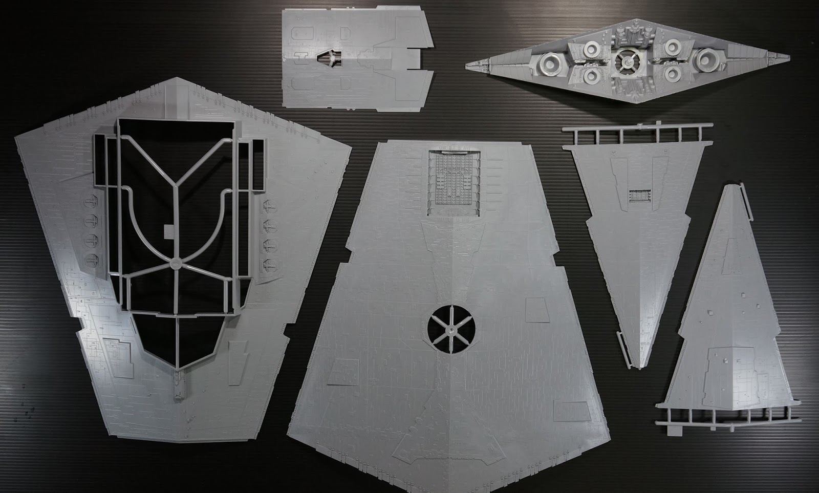 Zvezda 9057 Star Wars Imperial Star Destroyer 1/2700 