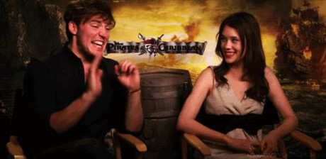 Dang met moi? Hay nhin nu cuoi cua Sam Claflin (Me Before You) de duoc 'sac' day nang luong nao! - Anh 32