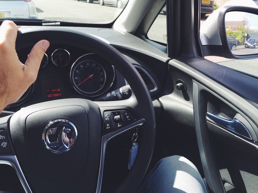 Consejos para conducir por la izquierda