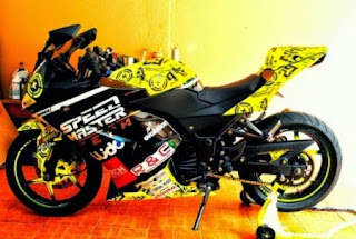 Foto Modifikasi Cutting Sticker Kawasaki Ninja 250 cc Terbaru