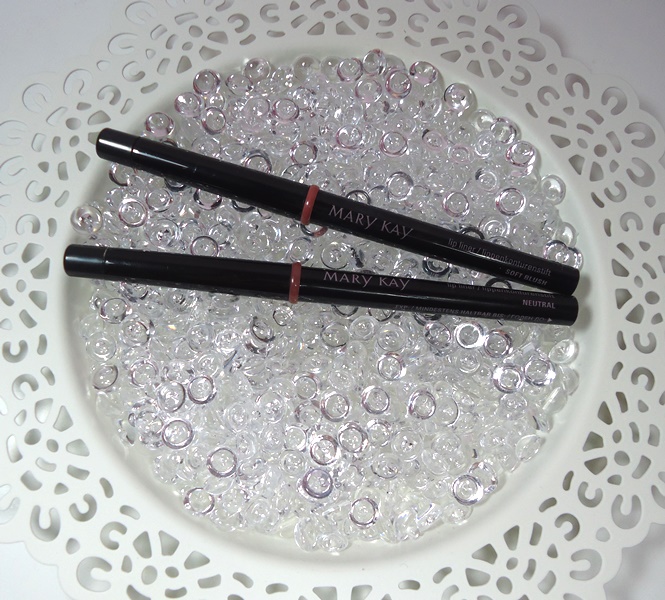 krissysbeautybox MARY KAY Lip Liner in Soft Blush und Neutral