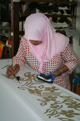 Kenali melayu Malaysia (Know Malaysian Malays): Batik Malaysia