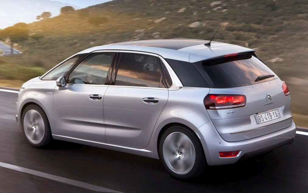 Coches manuales Alquiladoras de autos en uruguay