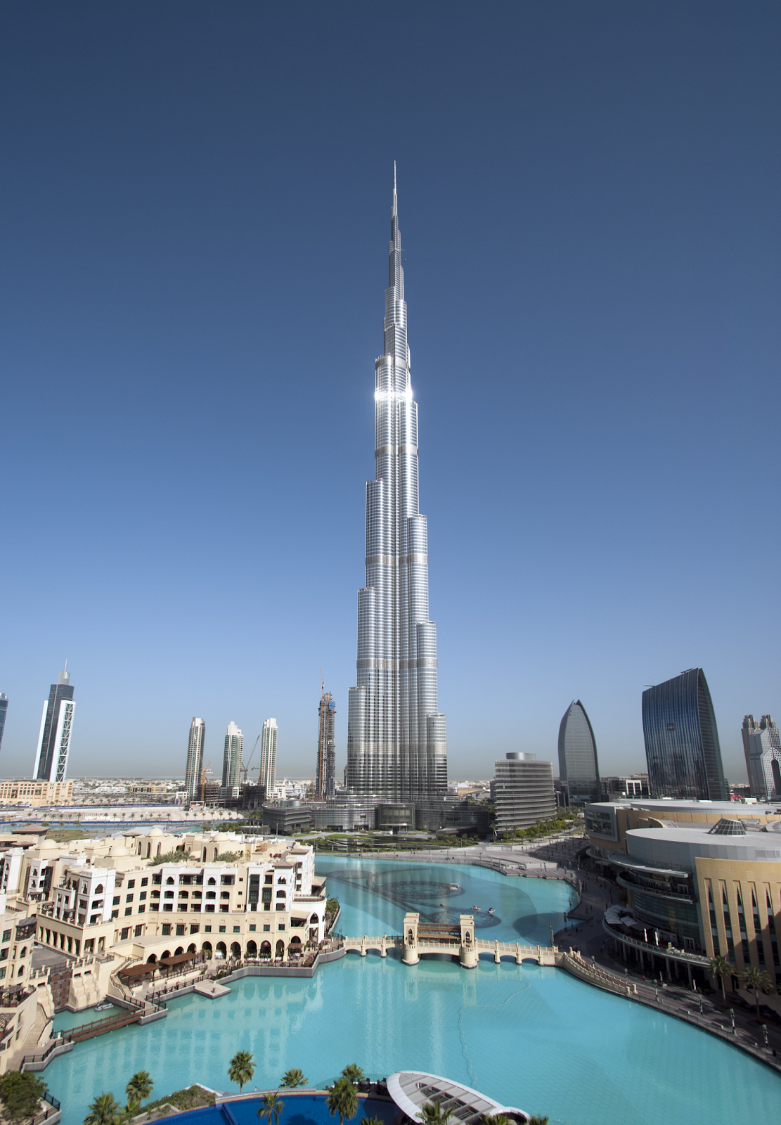 Di Che Forma è La Struttura Centrale Del Burj Khalifa