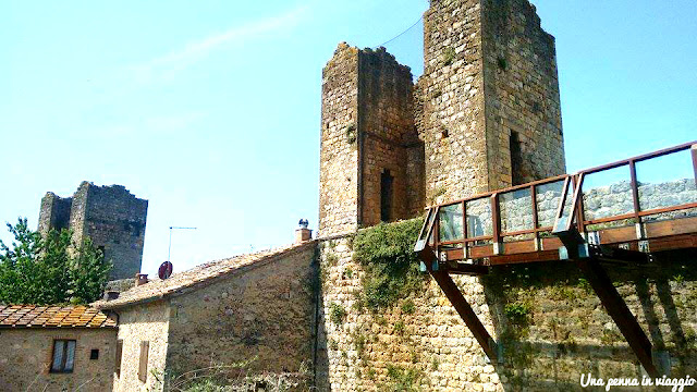 foto mura monteriggioni toscana