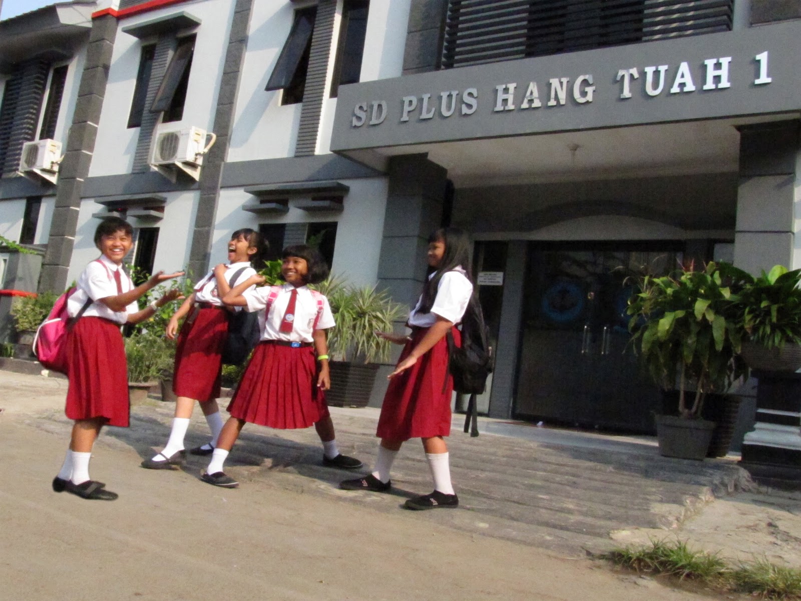 Foto Sekolah Sd - Homecare24