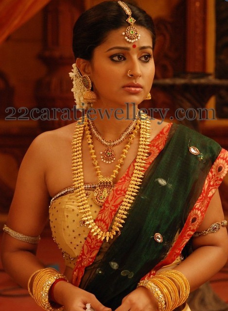 Sneha Prasanna Heavy Sets Jewellery Designs