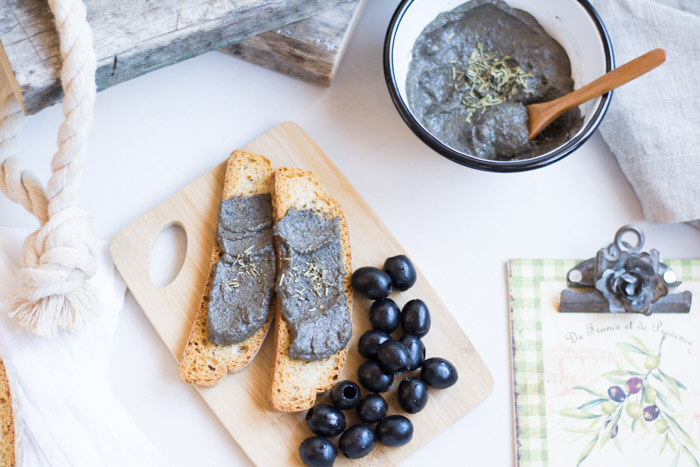 Paté de aceitunas negras