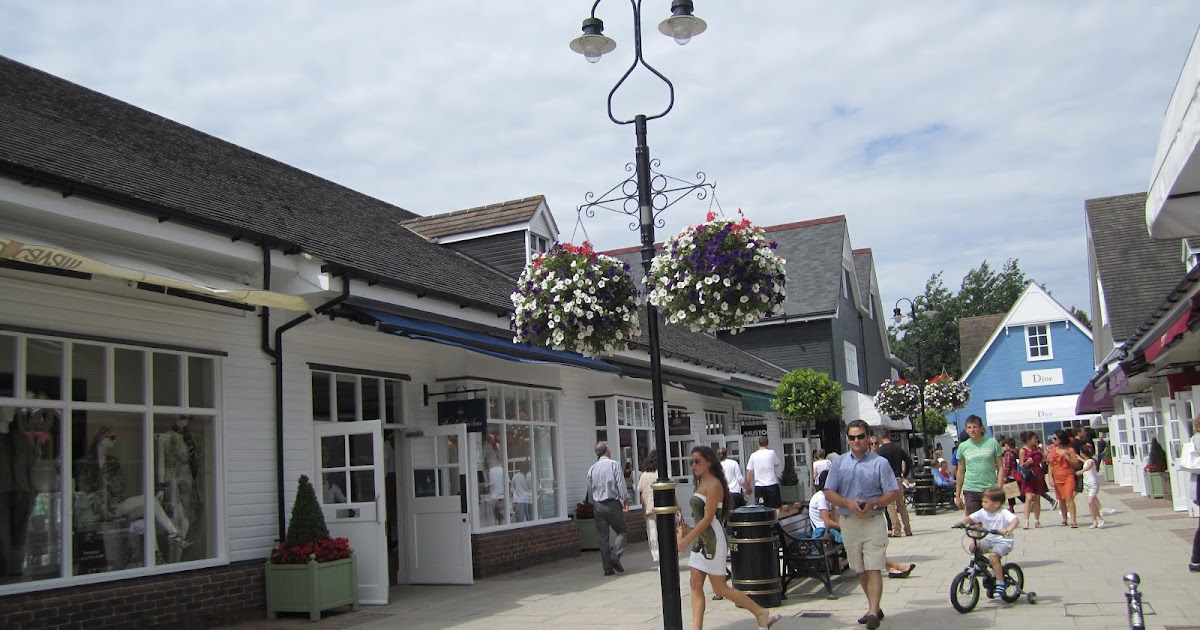 Mémoire: Bicester Village, the Chic Outlet Shopping
