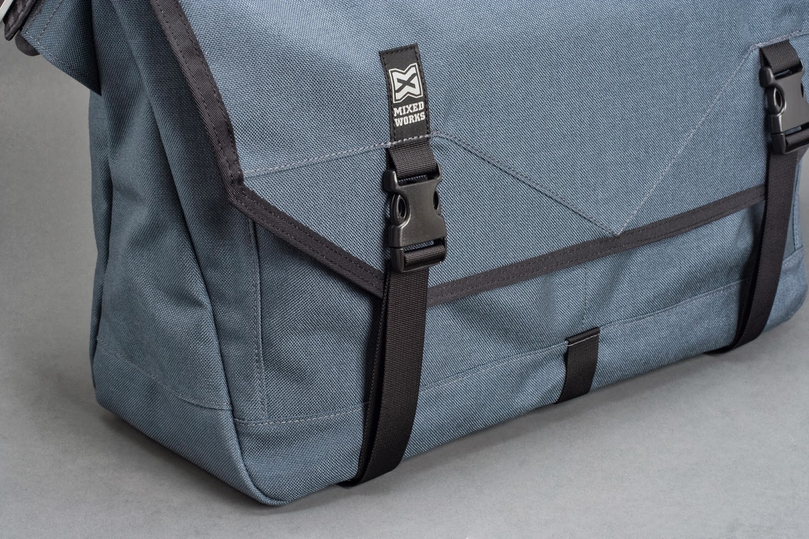 messenger bags HAWK L