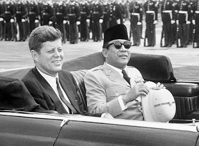 John F. Kennedy & Soekarno