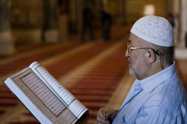 MasyaAllah, Inilah 8 Keutamaan Membaca Al-Qur`an, Amal Ringan Banyak Pahala MasyaAllah, Inilah 8 Keutamaan Membaca Al-Qur`an, Amal Ringan Banyak Pahala