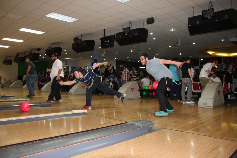 Yeshivas Kayitz Costa Rica Bowling