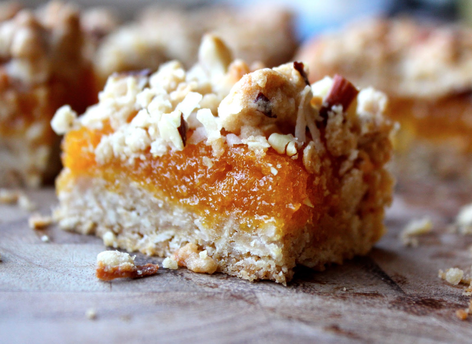 beurrista apricot almond bar