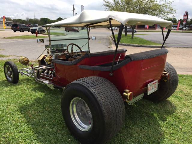 Daily Turismo Hot Rod 1921 Ford Model T Bucket Rod