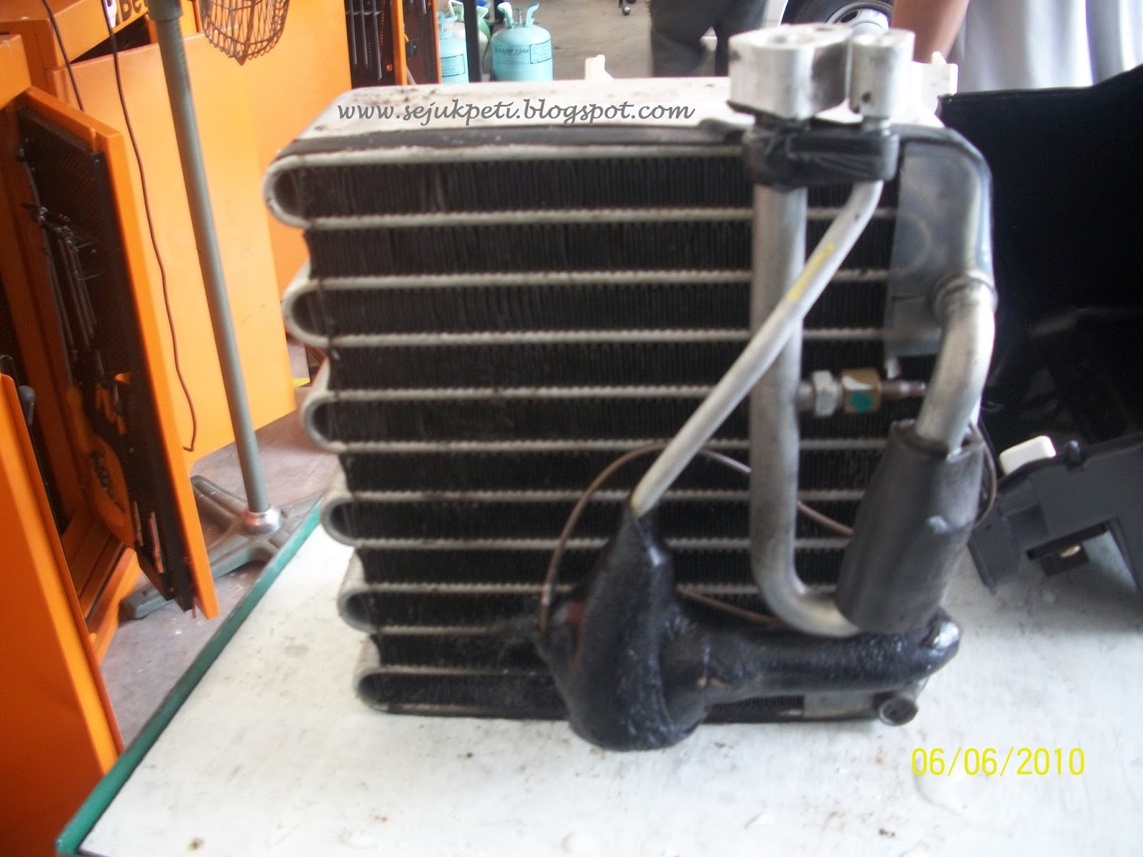 Sejuk Segar Nyaman Cuci Cooling Coil Aircond Kereta