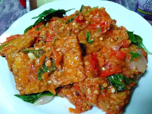 Tempe Penyet Kemangi-Resep Olahan Lauk Special