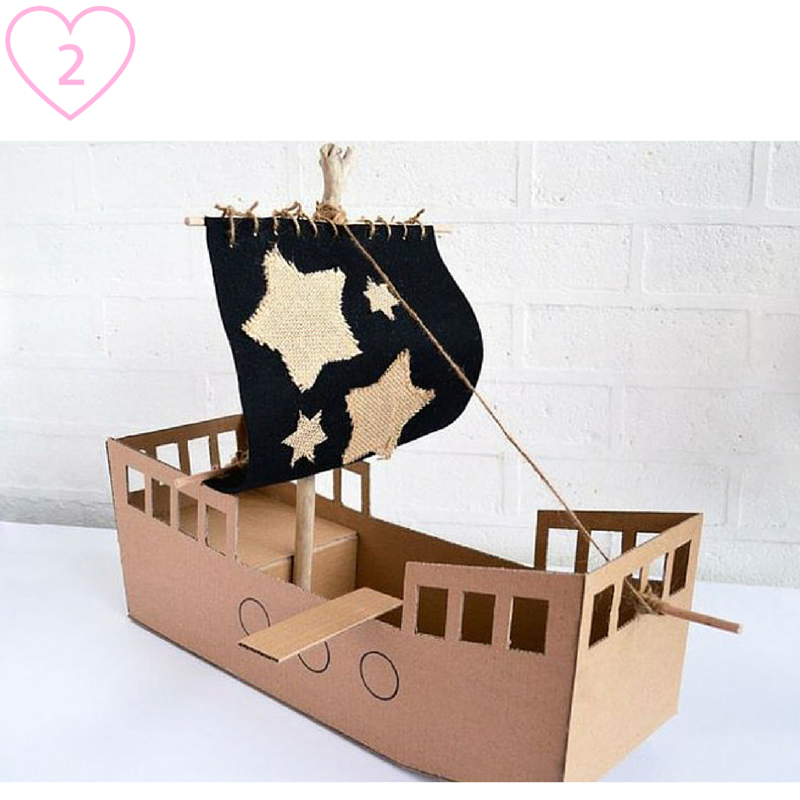 juguetes hechos con carton