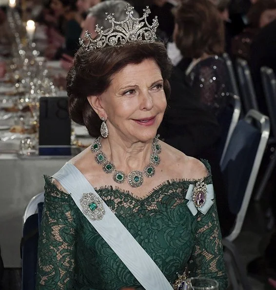 Queen Silvia, Crown Princess Victoria, Prince Daniel, Prince Carl Philip, Princess Sofia and Princess Christina