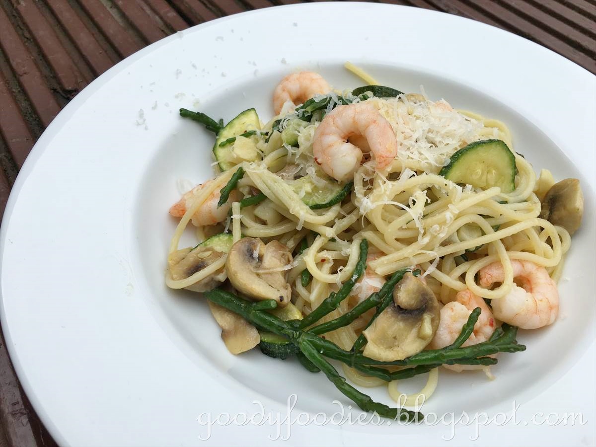 GoodyFoodies Recipe Pasta with Zucchini, Samphire, Mushrooms and King