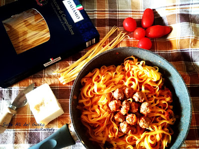 fettuccine al sugo fresco con mini polpettine