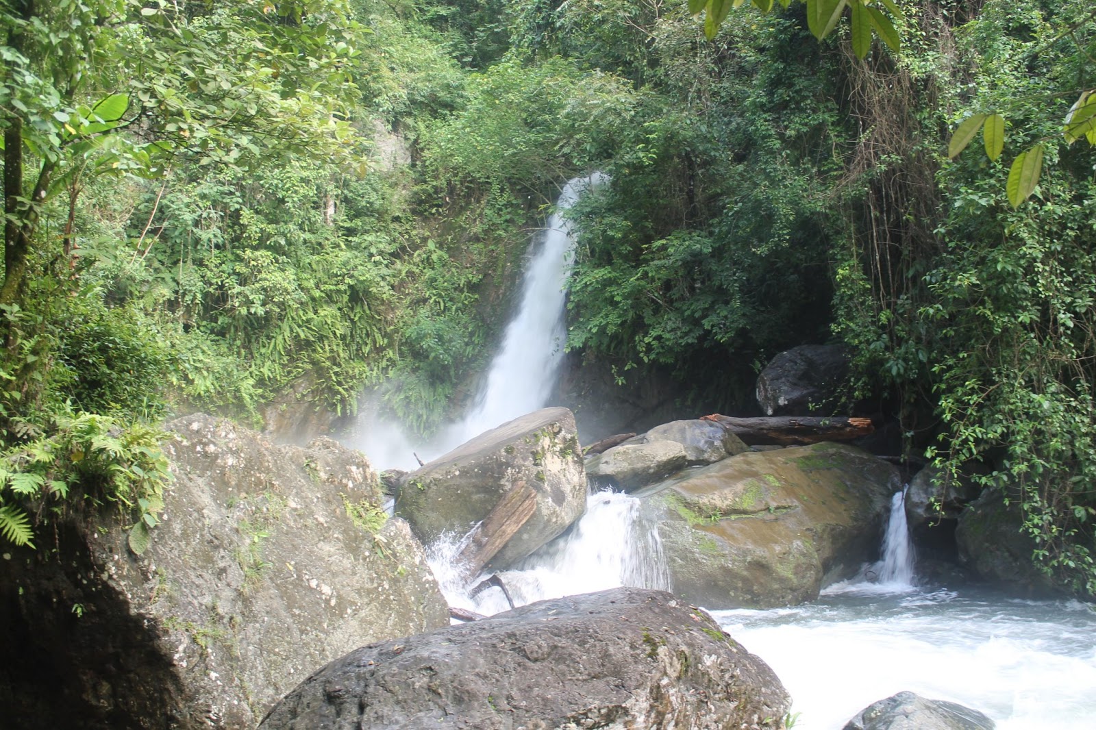 Air Terjun Haratai-Kabupaten Hulu Sungai Selatan - Direktori Tempat Wisata