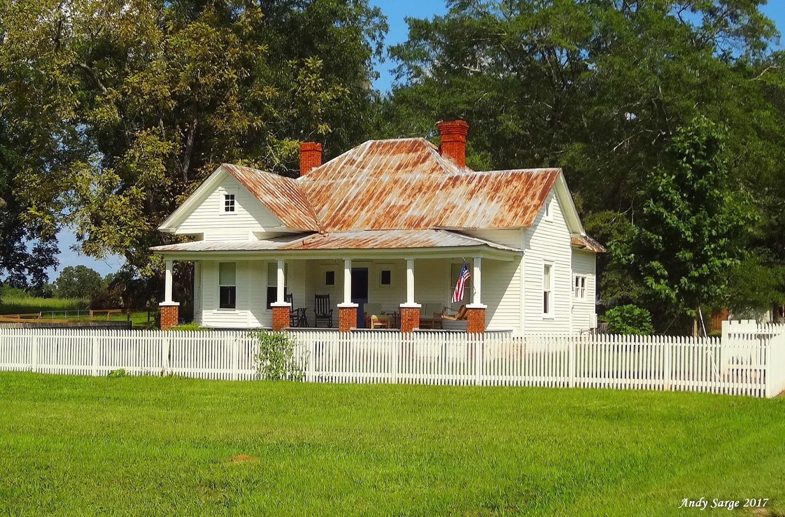 1913 Farmhouse in Godfrey