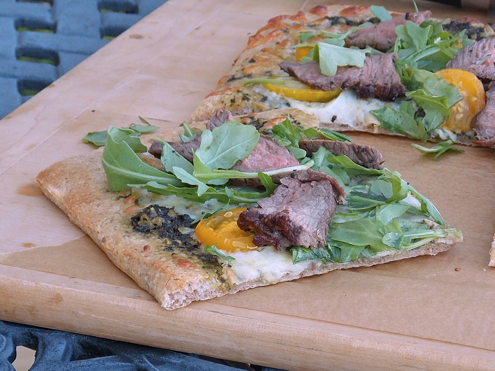 Pesto Steak and Arugula Pizza Grumpy's Honeybunch