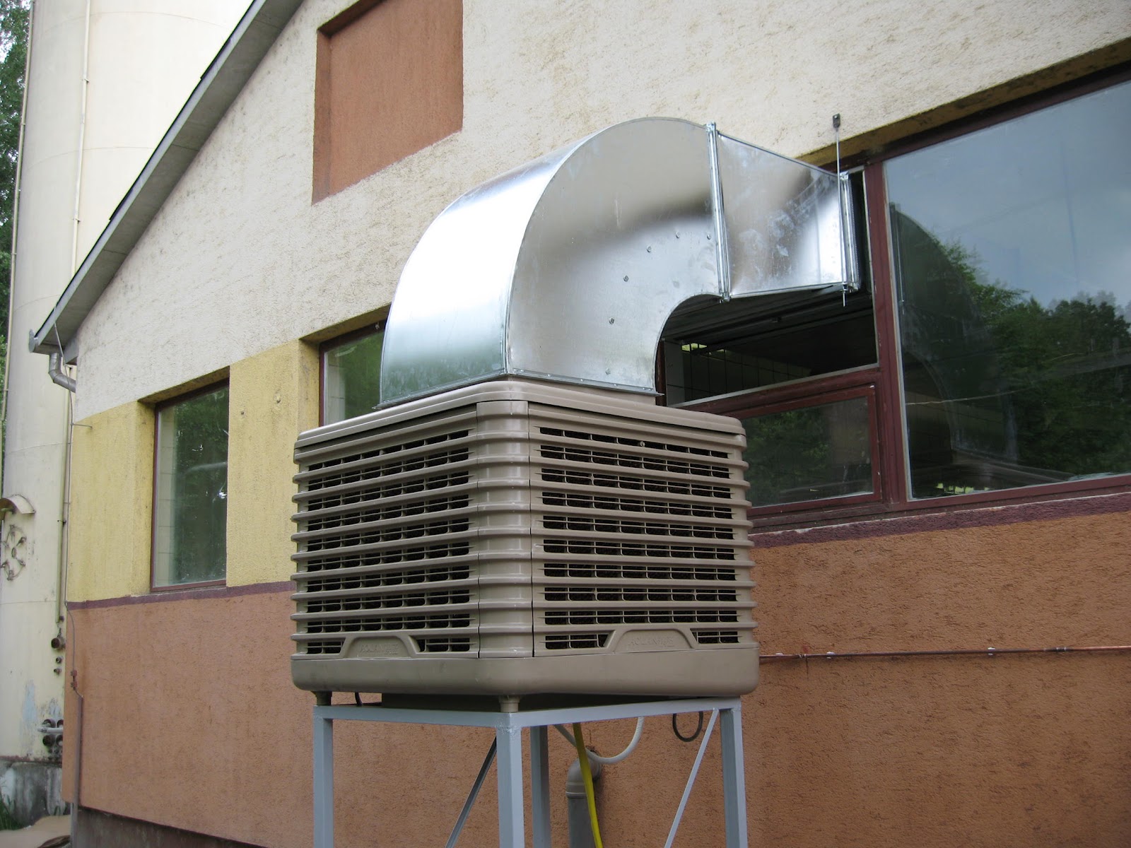 Aolan evaporative air cooler Does a Window Have to Be Open When