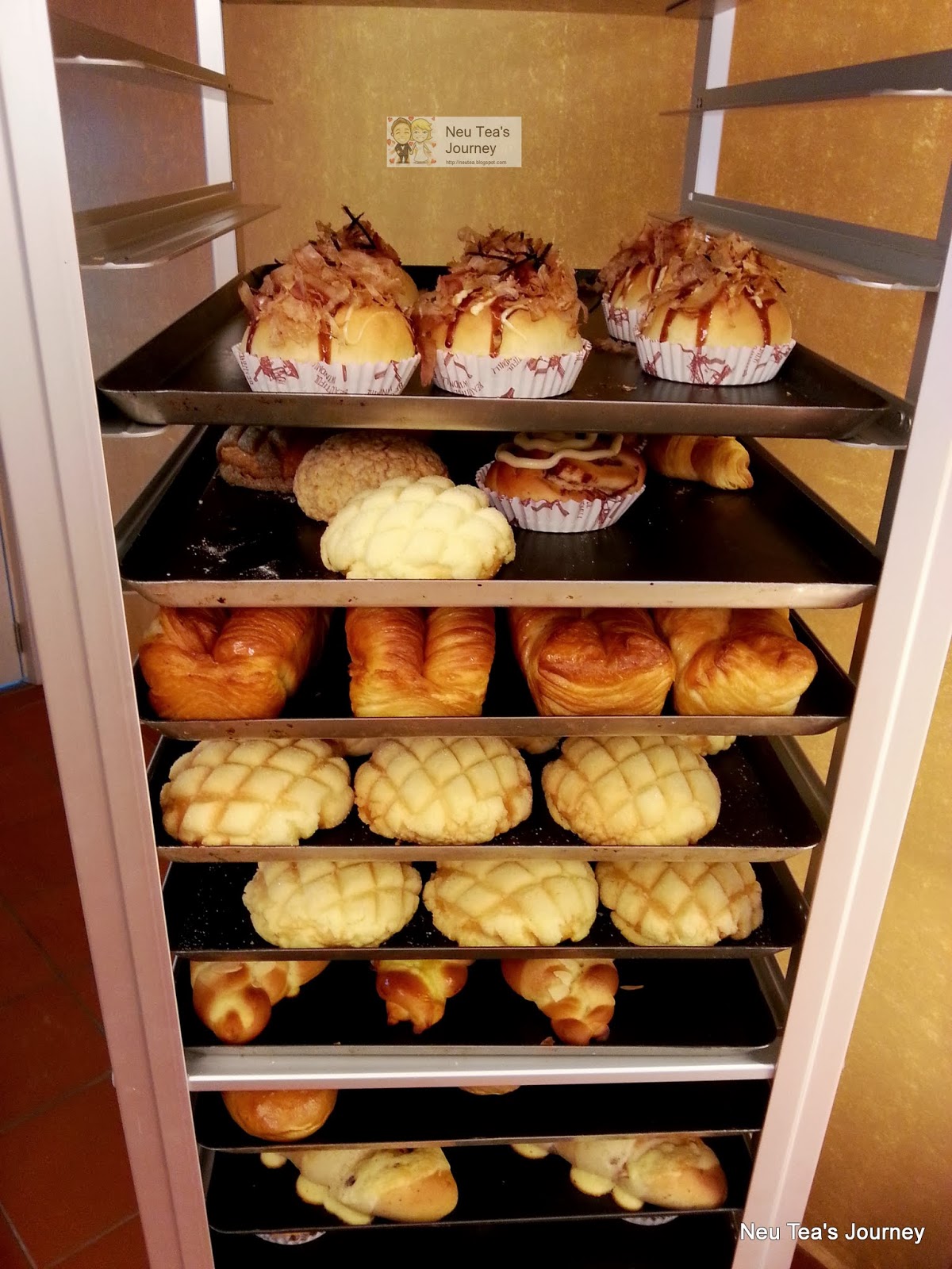 Neu Tea's Journey Pan Kobo Cafe 焼きたてパンの店