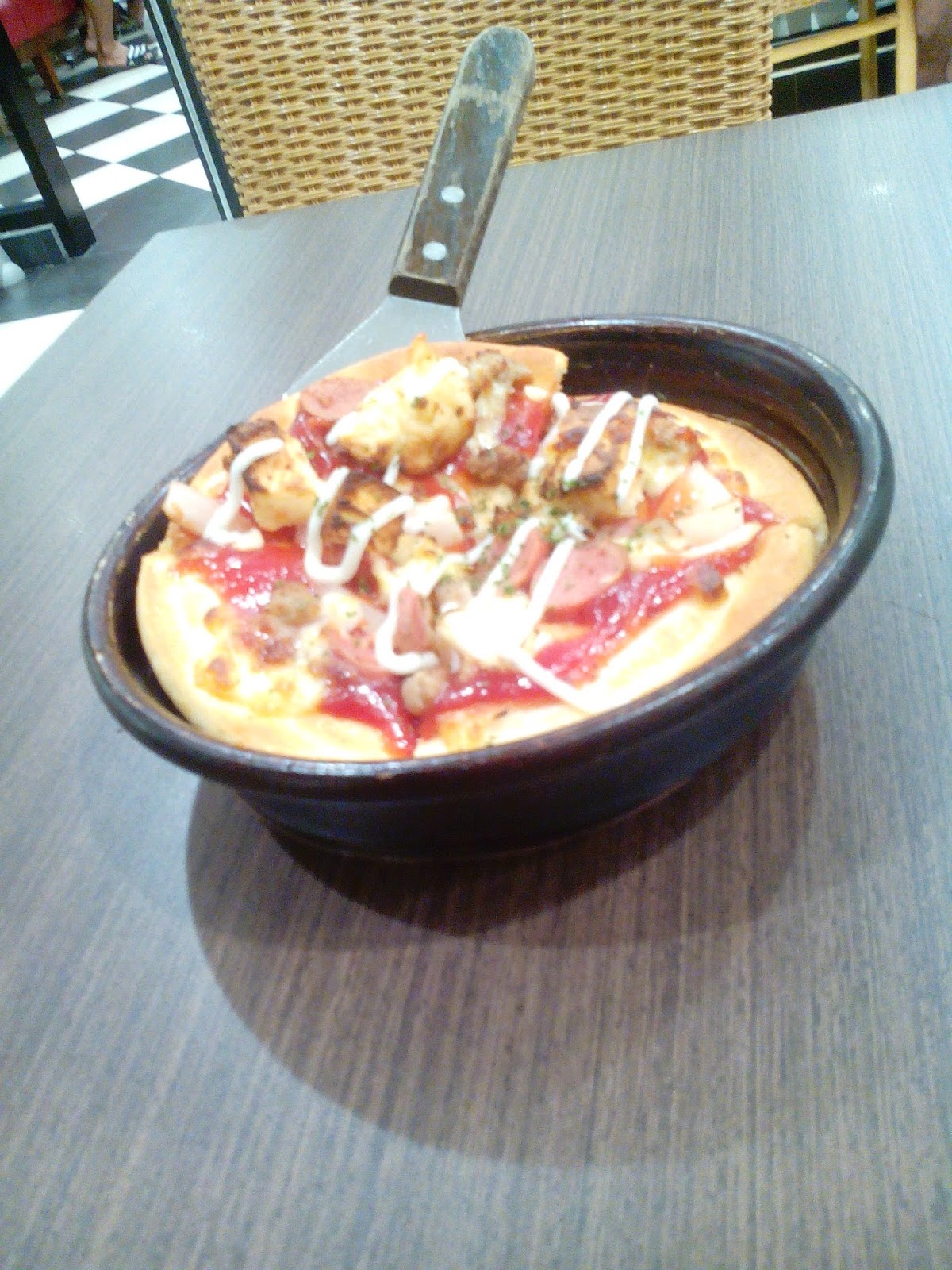 pizza hut palangkaraya personal pan beef mayo pizza hut palangkaraya