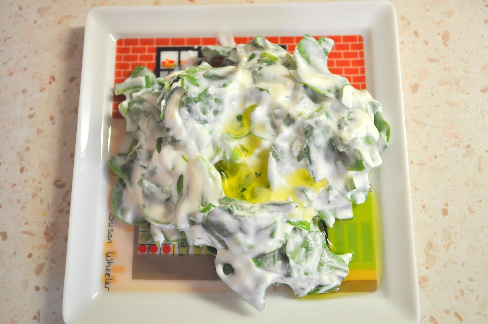 Chipa&rsquo;nin Maceralari: Yogurtlu Semizotu Salatasi