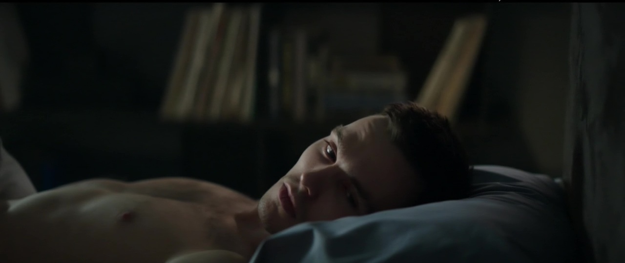 ausCAPS: Nicholas Hoult shirtless in Kill Your Friends