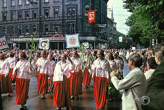 20-21 июля 1973 года. Рига. 100-летие Праздника песни на улицах города (автор фото: GunarsII)
