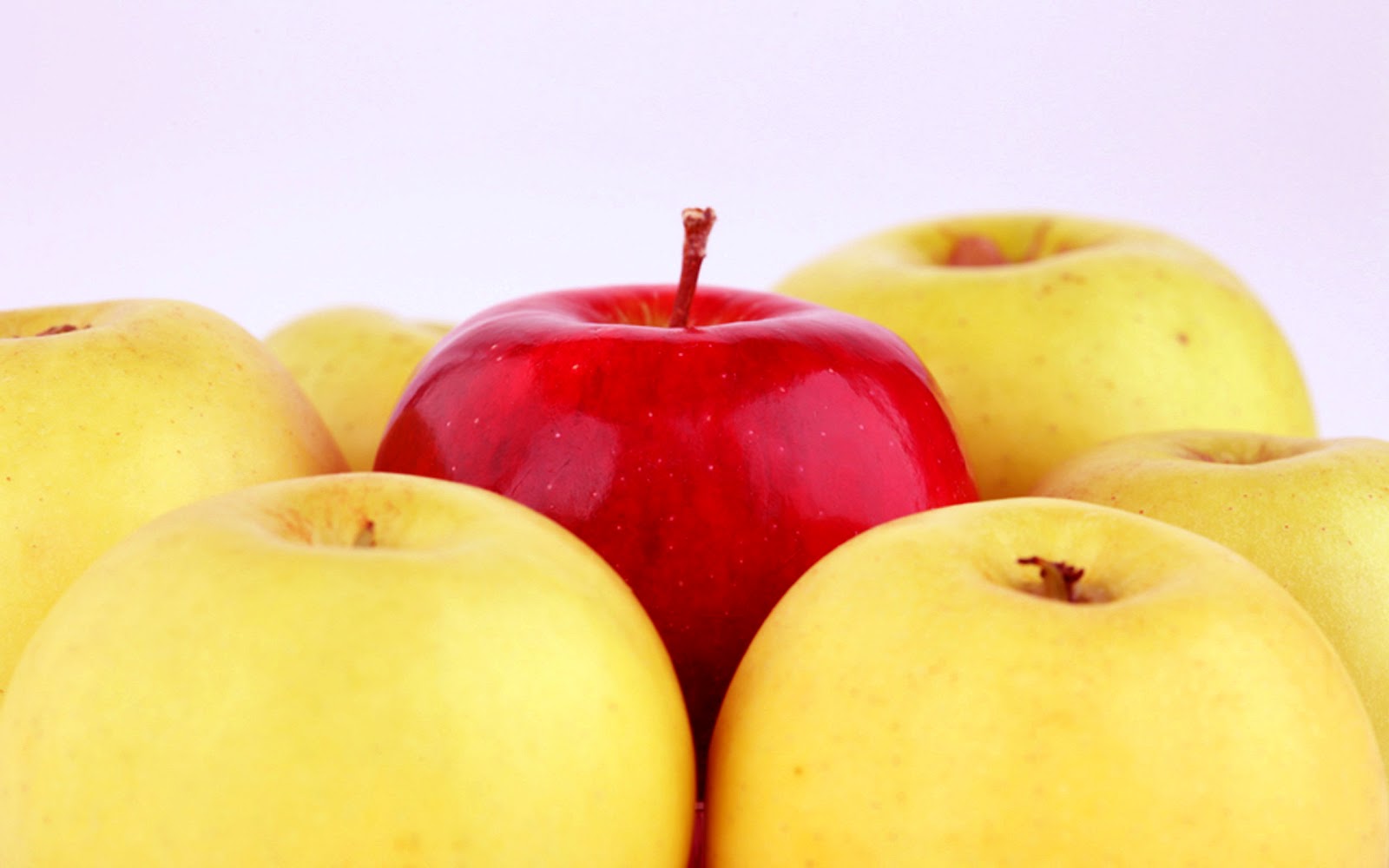 Top 15 Fresh And Beautiful Apple Wallpapers In HD