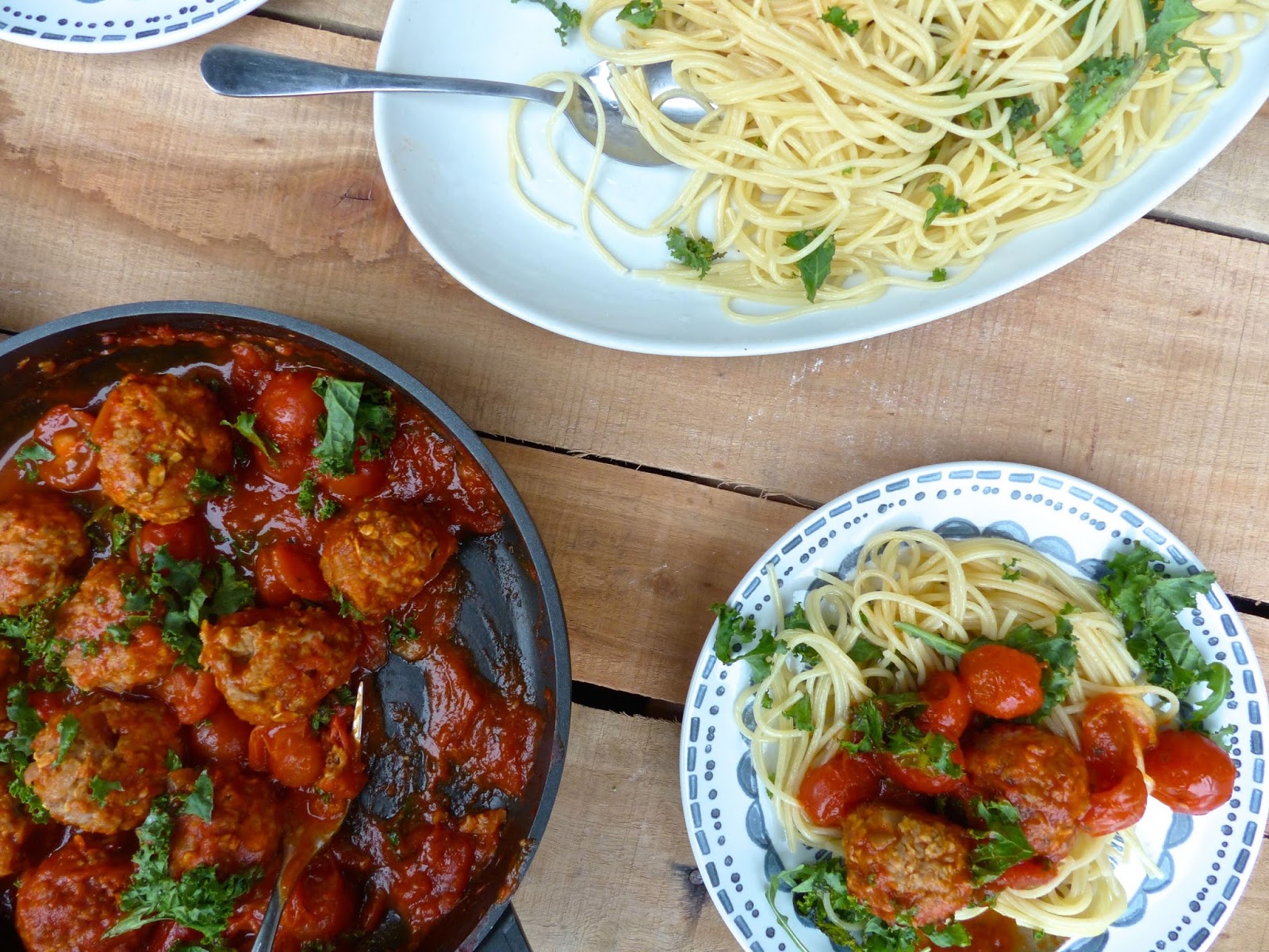 How To Make Spaghetti and Stoaty Oaty Meatballs How To Make Spaghetti and Stoaty Oaty Meatballs