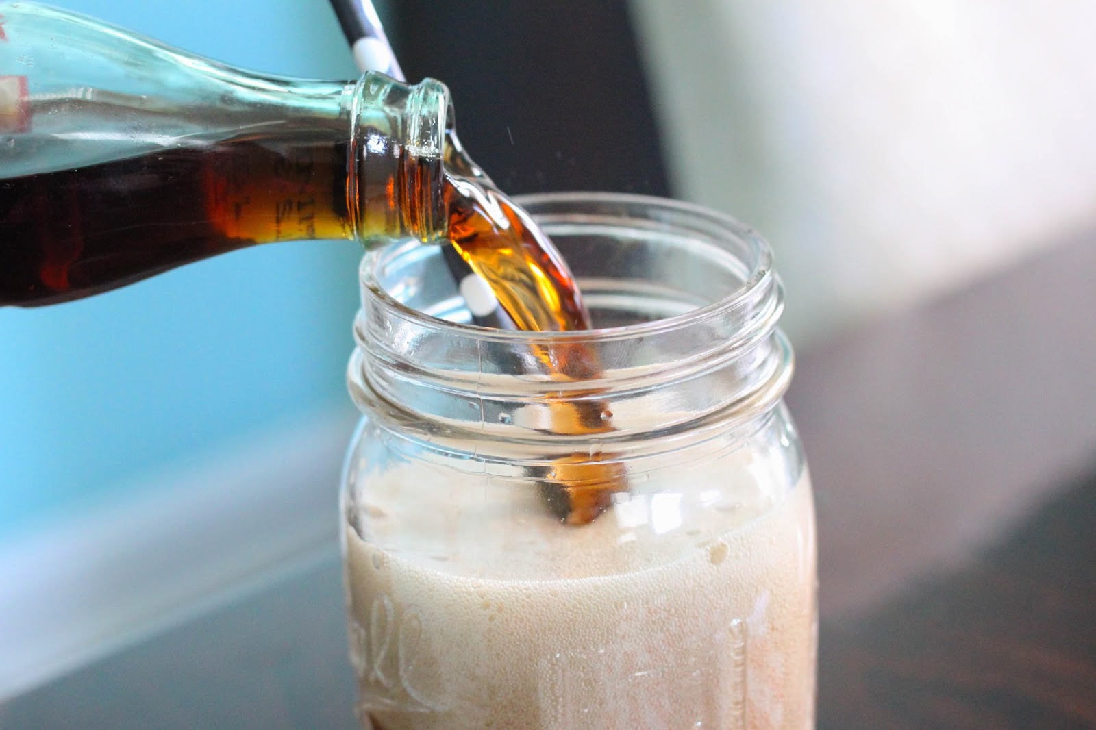 borrowed heaven Holiday Sips & Snacks CocaCola Cake Pops