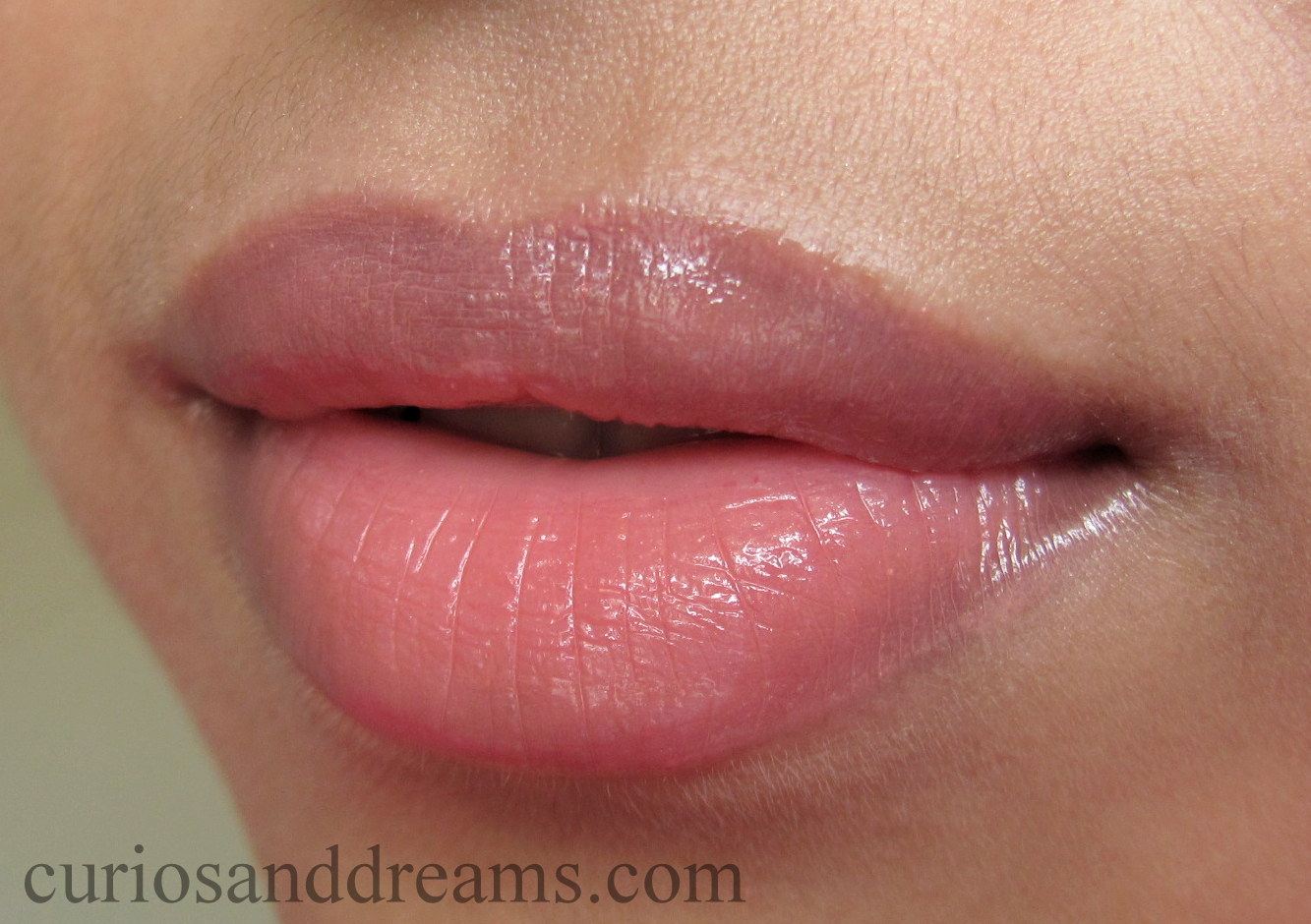 Lakme Absolute Gloss Addict Lipstick Bare Beige Review (I'm loving it