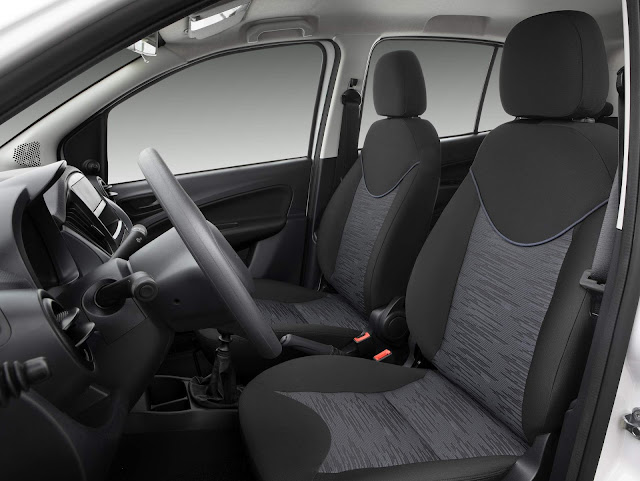 Fiat Uno 2019 - interior
