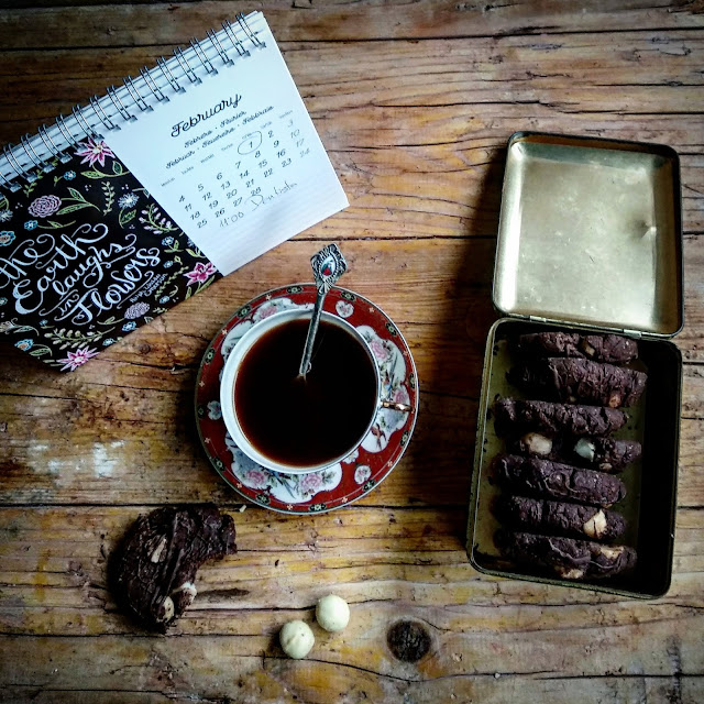 Galletas De Doble Chocolate Con Nueces De Macadamia.
