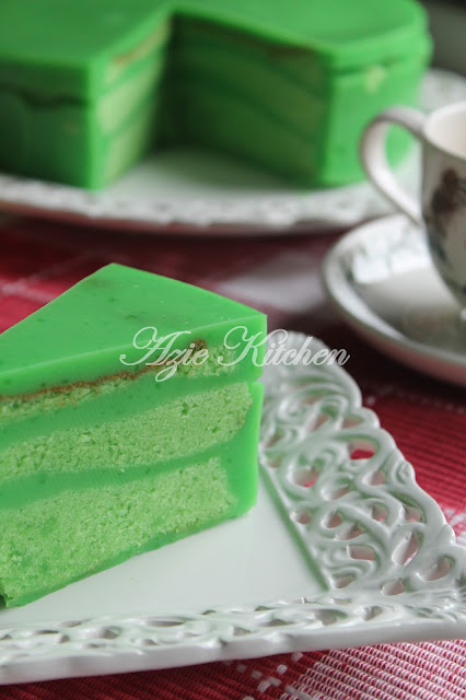 Pandan Layer Cake