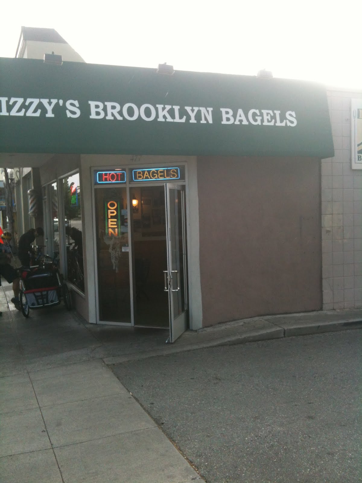 Palo Alto CA Izzy's Brooklyn Bagels