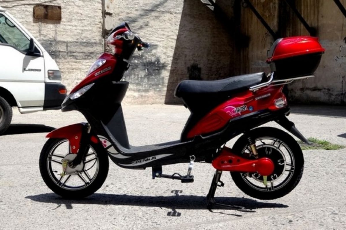 280.000 MOTO ELECTRICA YUSTAVO SCOOTER
