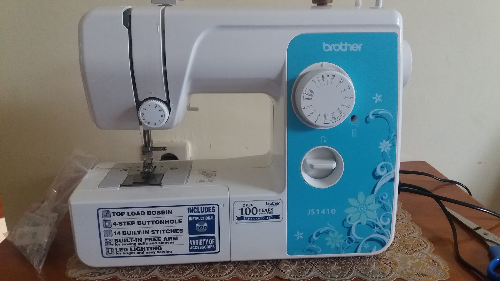 my noteblog Review Mesin Jahit Brother JS1410