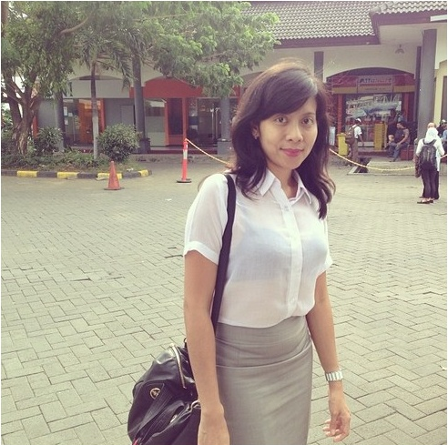 KUMPULAN FOTO BAJU TRANSPARAN DR ASRI