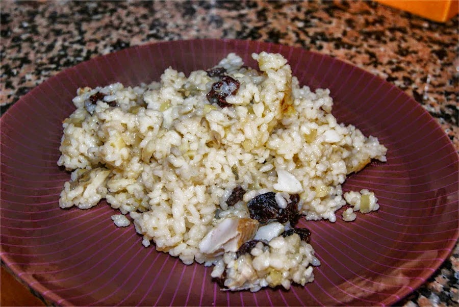 arroz con merluza y pasas