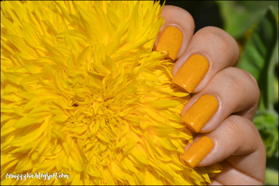 piCture pOlish Sunflower | Review & Swatches