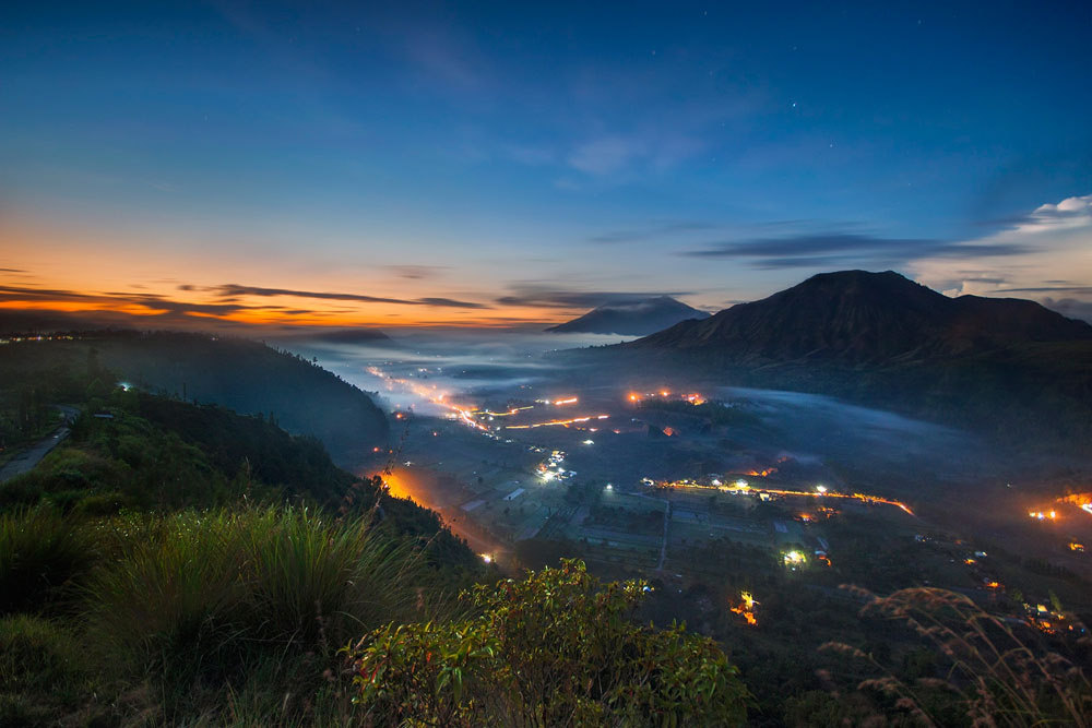 Pesona Sunrise Keemasan Nan Cantik di Desa Pinggan Kintamani