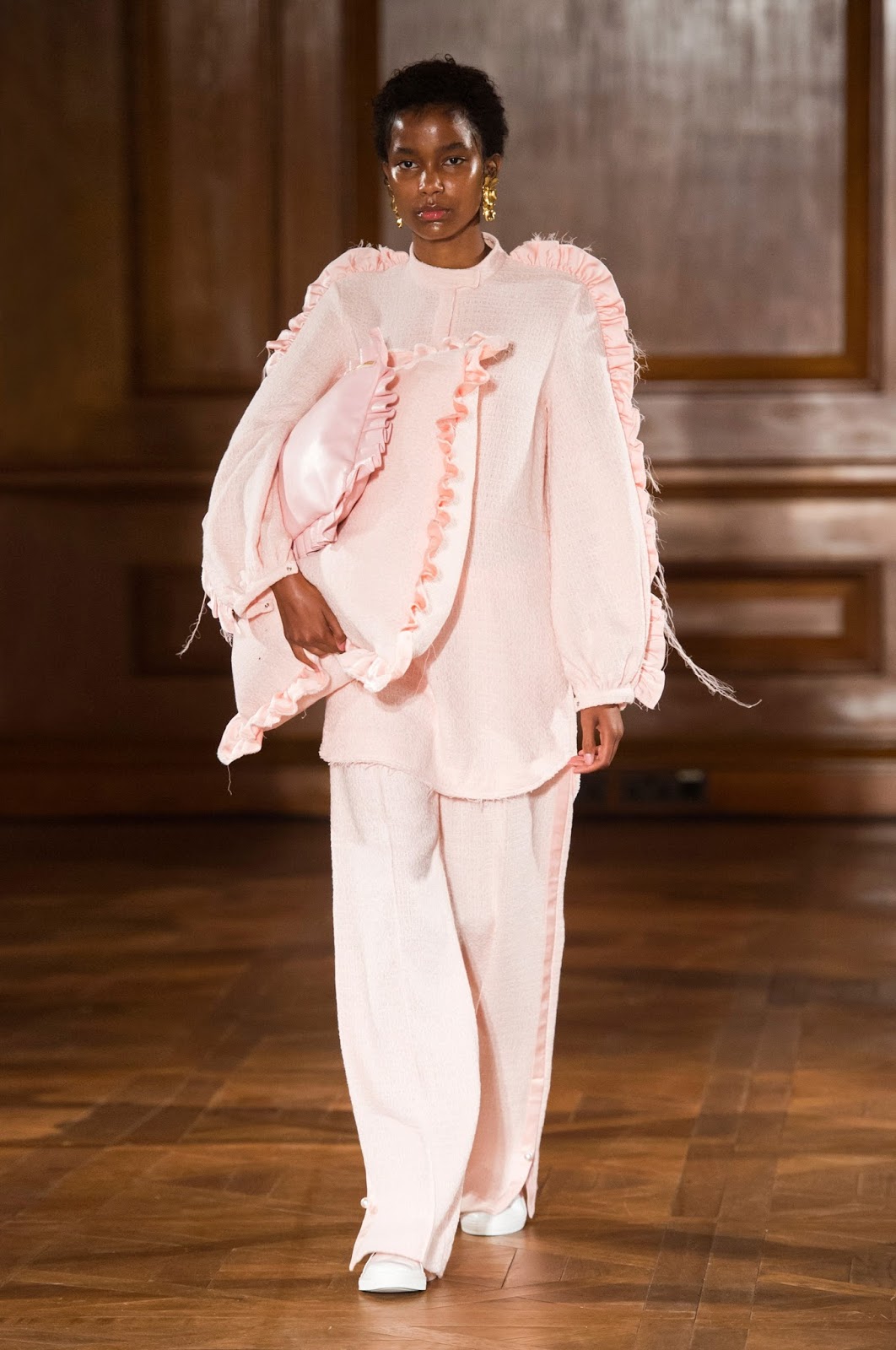 Runway Style: Mother of Pearl